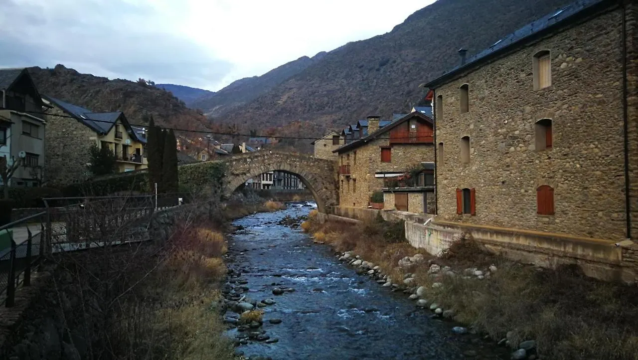 Apartament Ca La Nena Esterri d'Àneu Apartamento
